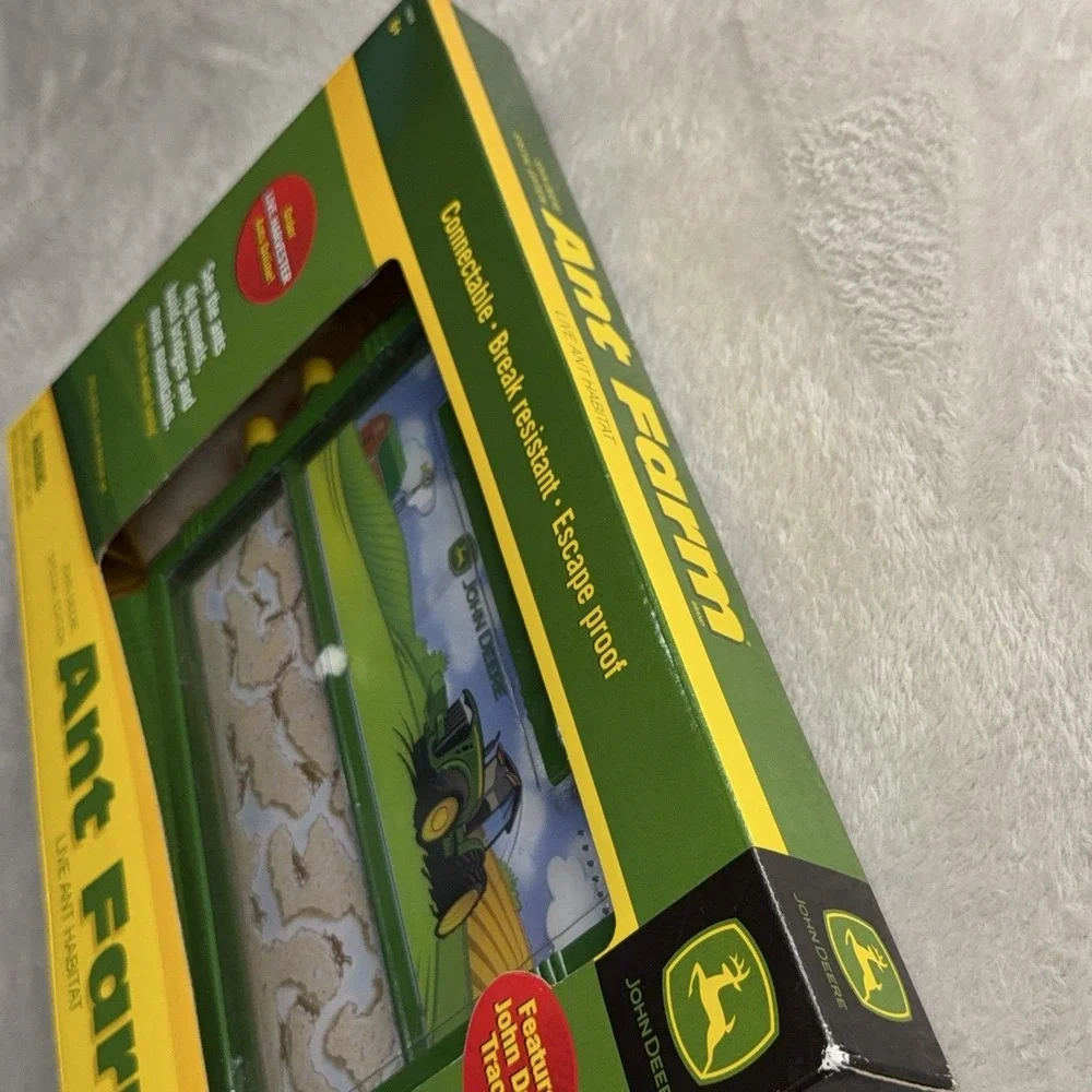 Uncle Milton S.T.E.M. John Deere Ant Farm Live Habitat Connectable Escape Proof
